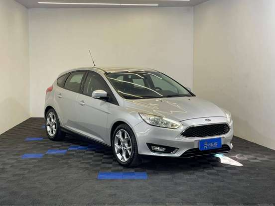 FORD-FOCUS-2016
