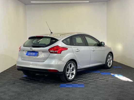 FORD-FOCUS-2.0 SE PLUS 16V FLEX 4P POWERSHIFT FORD-FOCUS-2016