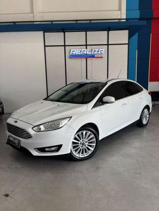 FORD-FOCUS-2015