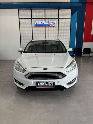 FORD-FOCUS-2015