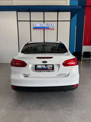 FORD-FOCUS-2015