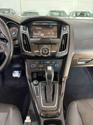 FORD-FOCUS-2015