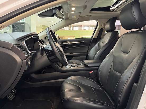 FORD-FUSION-2.0 TITANIUM AWD 16V GASOLINA 4P AUTOMÁTICO FORD-FUSION-2018