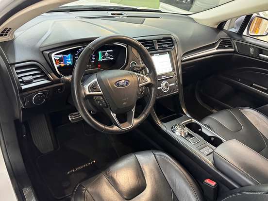FORD-FUSION-2.0 TITANIUM AWD 16V GASOLINA 4P AUTOMÁTICO FORD-FUSION-2018