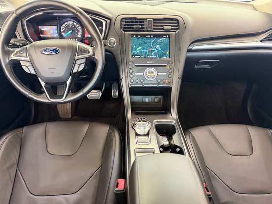 FORD-FUSION-2017