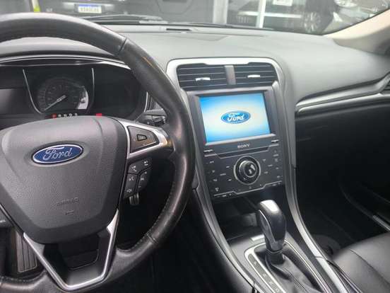 FORD-FUSION-2014