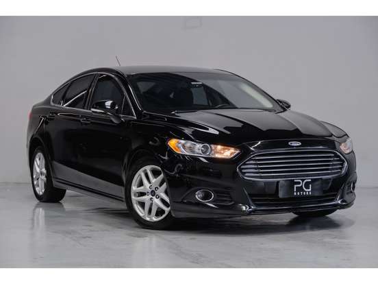 FORD-FUSION-2015