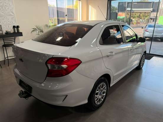 FORD-KA-1.5 TI-VCT FLEX SE SEDAN AUTOMÁTICO FORD-KA-2018