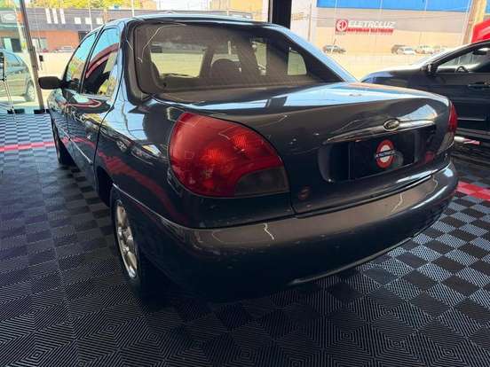 FORD-MONDEO-1996