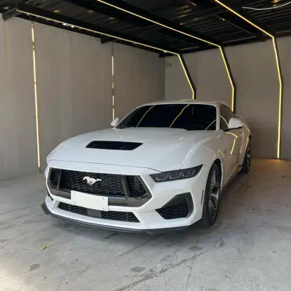 FORD-MUSTANG-2024
