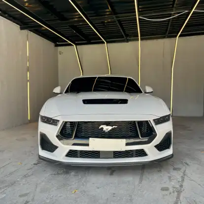 FORD-MUSTANG-2024