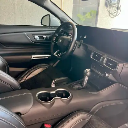 FORD-MUSTANG-2024
