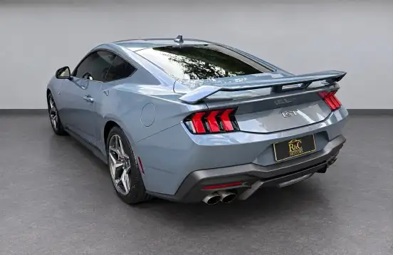 FORD-MUSTANG-2024