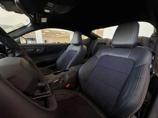 FORD-MUSTANG-5.0 V8 GASOLINA DARK HORSE SELECTSHIFT FORD-MUSTANG-2025