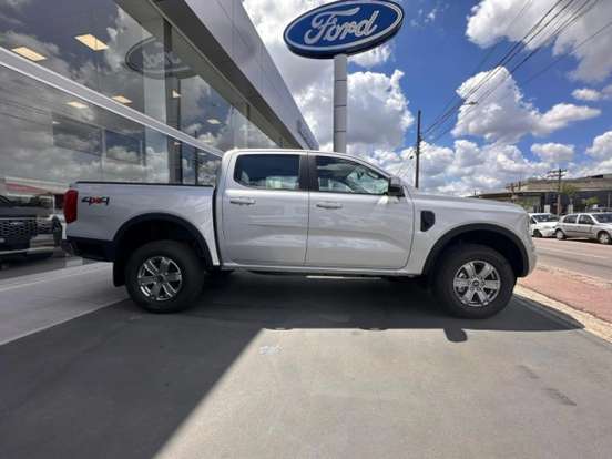 FORD-RANGER-2.0 TURBO DIESEL CD XLS 4X4 AUTOMÁTICO FORD-RANGER-2025