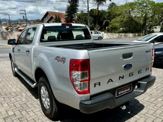 FORD-RANGER-3.2 XLS 4X4 CD 20V DIESEL 4P AUTOMÁTICO FORD-RANGER-2015