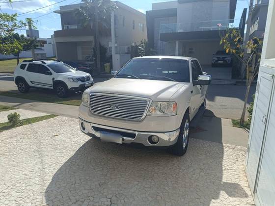 FORD F-150 5.4 LARIAT 4X2 CE V8 24V GASOLINA 4P AUTOMÁTICO