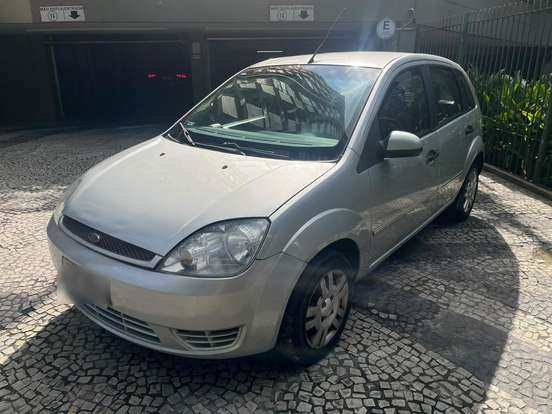 FORD-FIESTA-2004