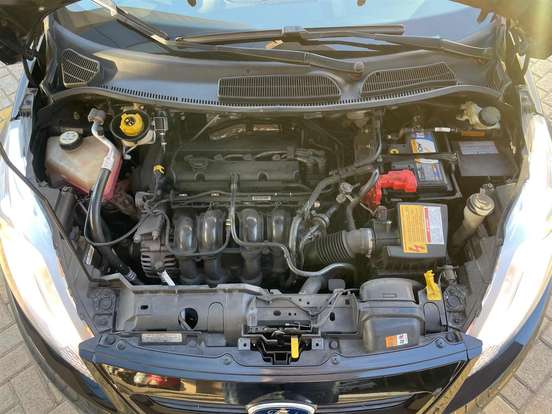 FORD-FIESTA-2012