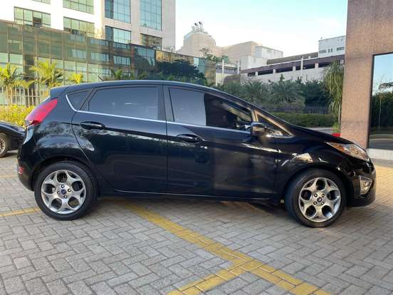 FORD-FIESTA-2012