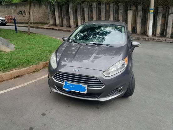 FORD-FIESTA-2014