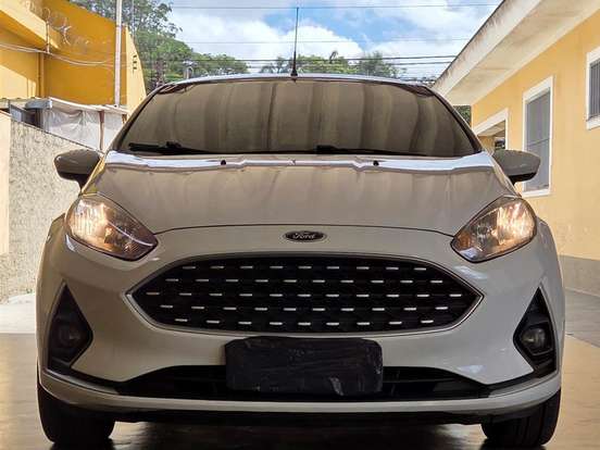 FORD-FIESTA-1.6 TI-VCT FLEX SE PLUS POWERSHIFT FORD-FIESTA-2018