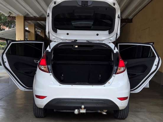 FORD-FIESTA-1.6 TI-VCT FLEX SE PLUS POWERSHIFT FORD-FIESTA-2018