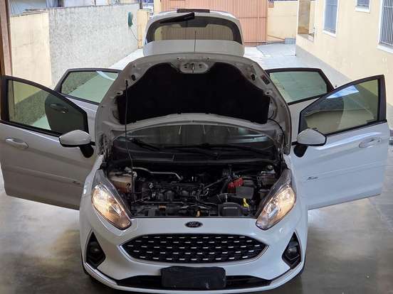 FORD-FIESTA-1.6 TI-VCT FLEX SE PLUS POWERSHIFT FORD-FIESTA-2018