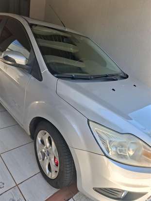 FORD-FOCUS-2012