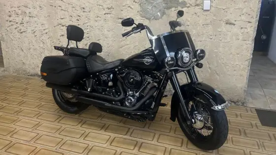 HARLEY-DAVIDSON SOFTAIL HERITAGE CLASSIC 