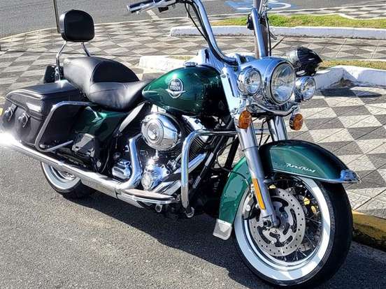 HARLEY-DAVIDSON-ROAD KING CLASSIC HARLEY-DAVIDSON-ROAD KING CLASSIC-2010