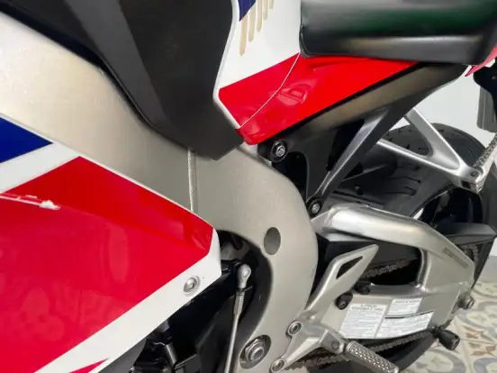 HONDA-CBR 1000RR HONDA-CBR 1000RR-2013