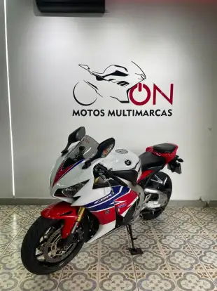 HONDA-CBR 1000RR-2013