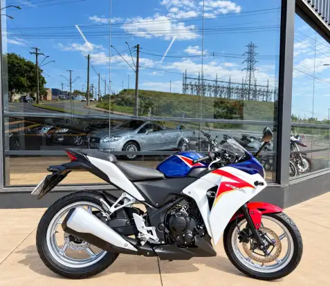 HONDA-CBR 250R HONDA-CBR 250R-2012