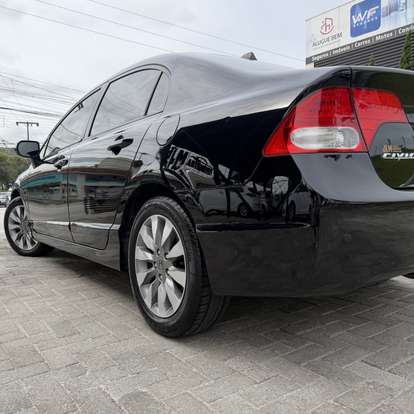 HONDA-CIVIC-2010