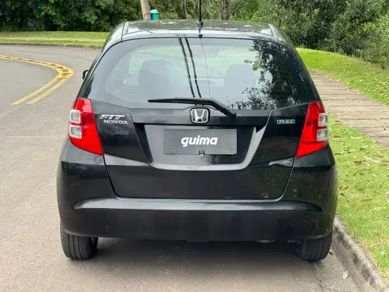 HONDA-FIT-2010