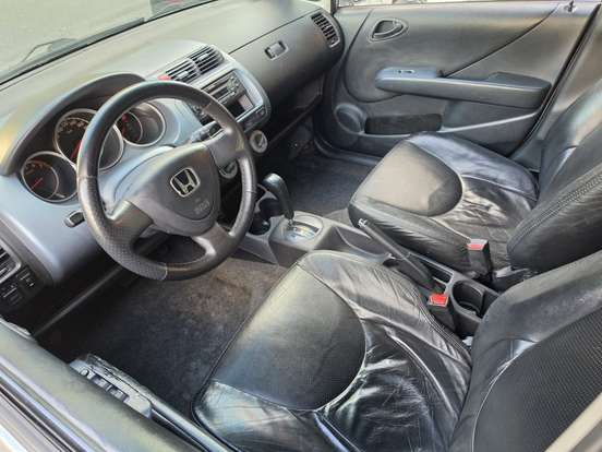 HONDA-FIT-2008