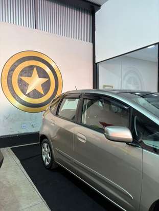 HONDA-FIT-2009