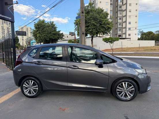 HONDA-FIT-2016
