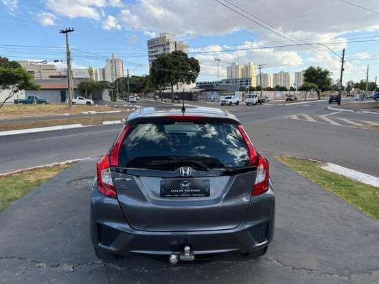 HONDA-FIT-2016