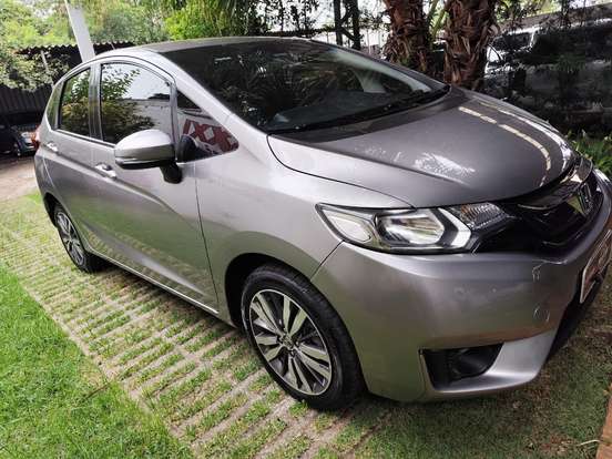 HONDA-FIT-2015