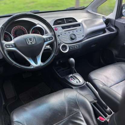HONDA-FIT-2011