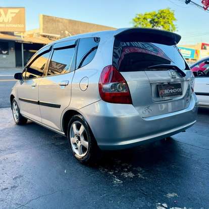 HONDA-FIT-1.5 EX 16V FLEX 4P MANUAL HONDA-FIT-2005