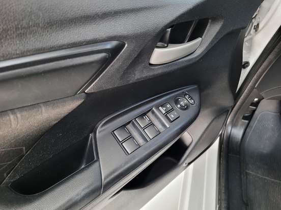 HONDA-FIT-2014