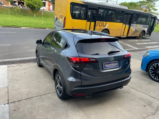 HONDA-HR-V-2019