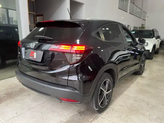 HONDA-HR-V-2019