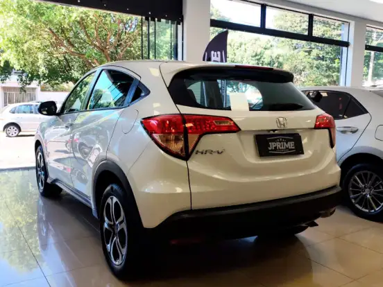 HONDA-HR-V-1.8 16V FLEX LX 4P AUTOMÁTICO HONDA-HR-V-2017