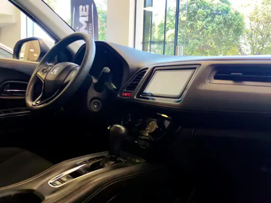 HONDA-HR-V-1.8 16V FLEX LX 4P AUTOMÁTICO HONDA-HR-V-2017