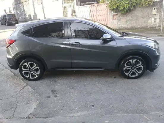 HONDA-HR-V-2017