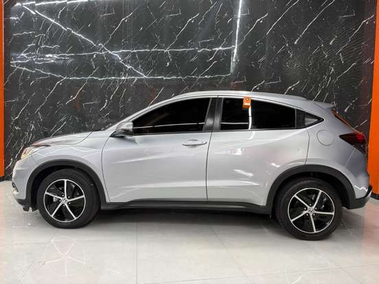 HONDA-HR-V-2021